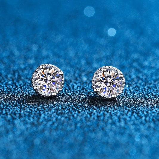 Top 10 Diamond Earrings for Women This Year