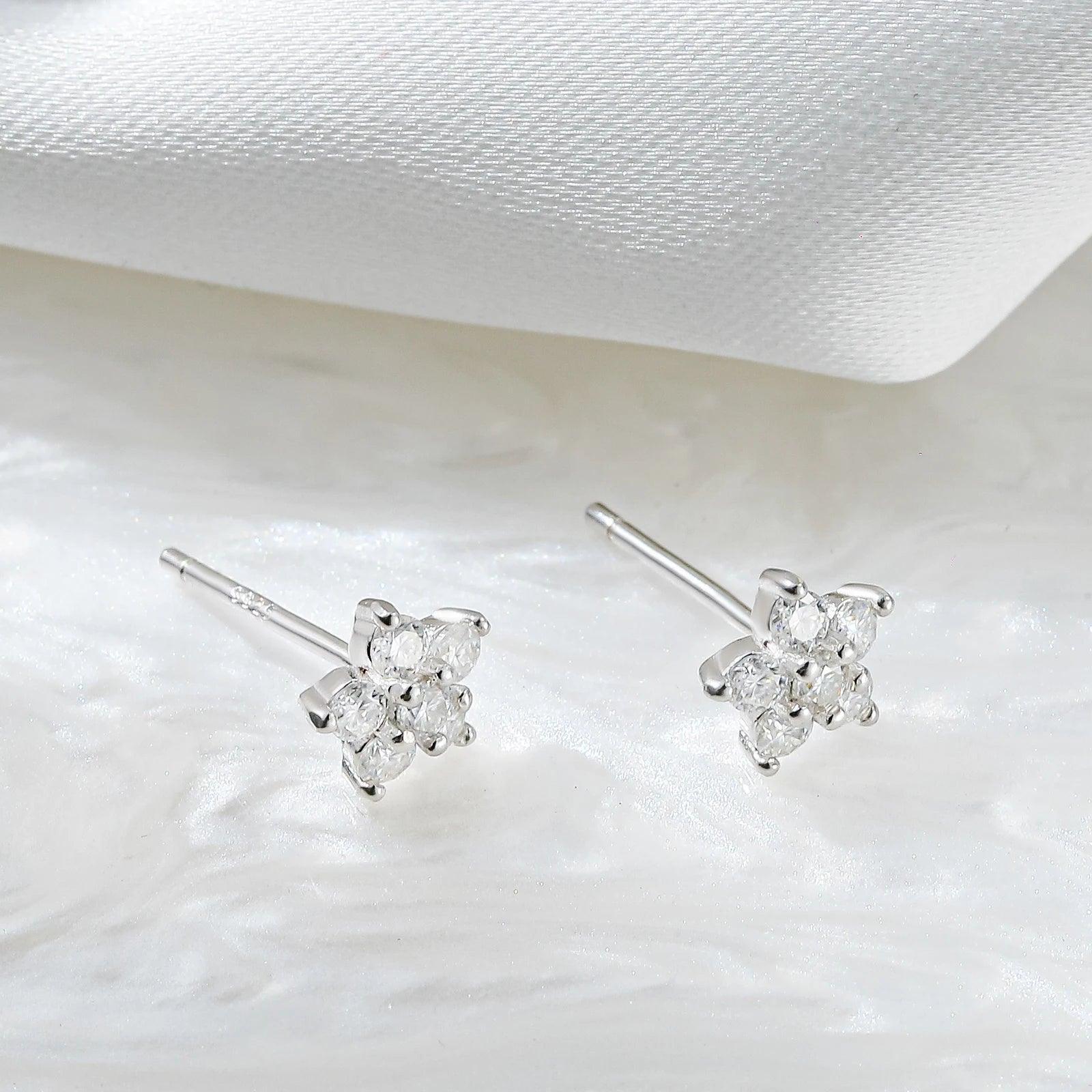 Moissanite Earring 5 Petal Flower White Gold Stud 925 Silver 