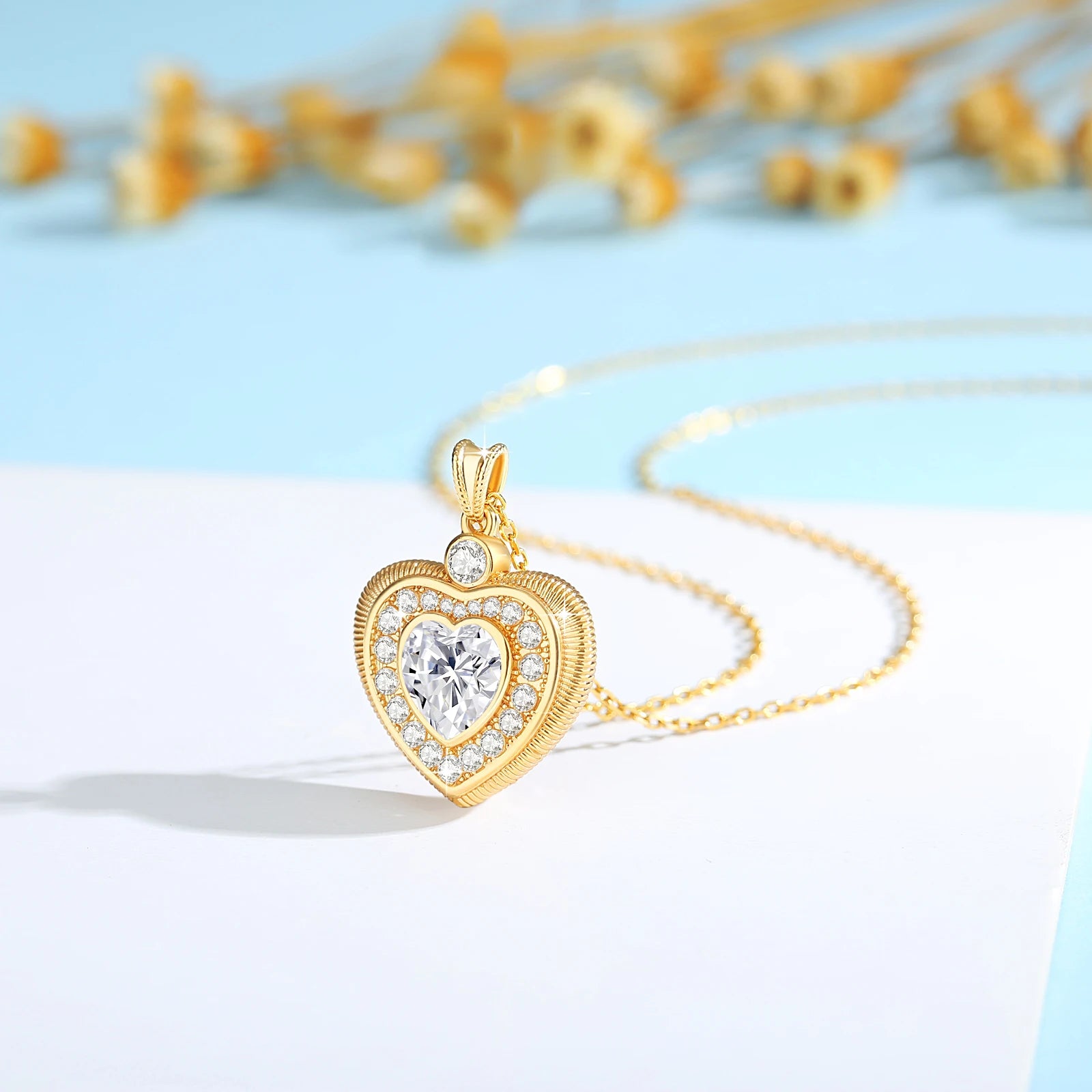 Gold Necklace 18K Heart Moissanite Pendant Luxury Jewelry