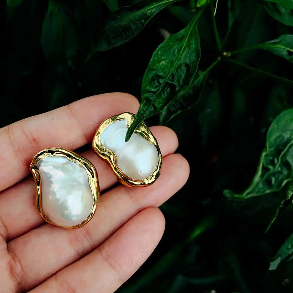 Pearl earrings Natural White Keshi Gold Plated Stud