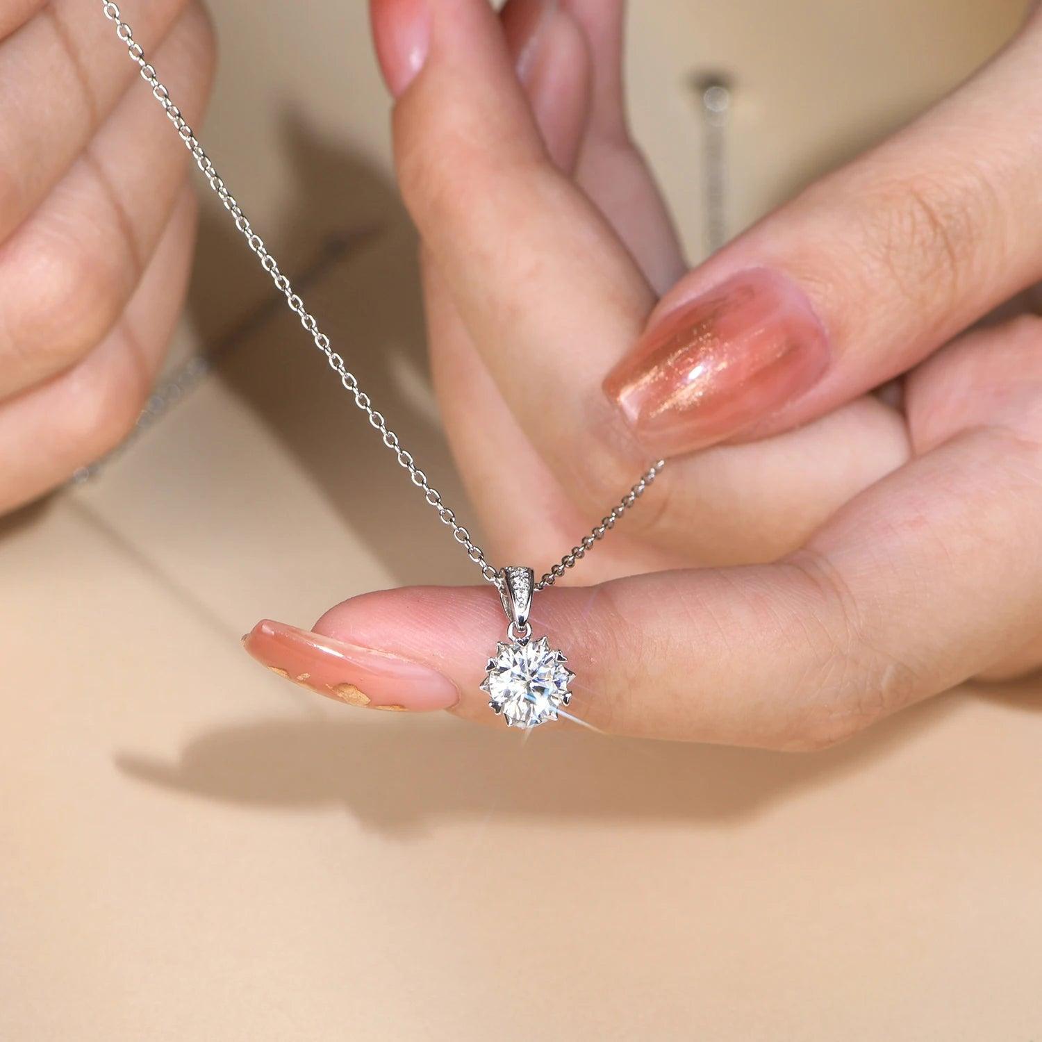 Silver necklace Round 1 Carat Pendant Diamond